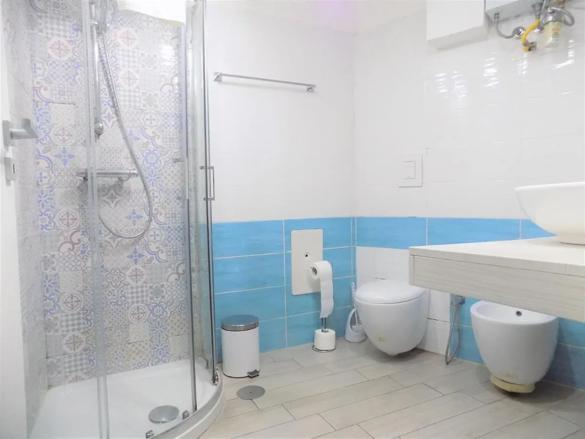 Stupendo Basso Nel Cuore Di Napoli Holiday home Naples