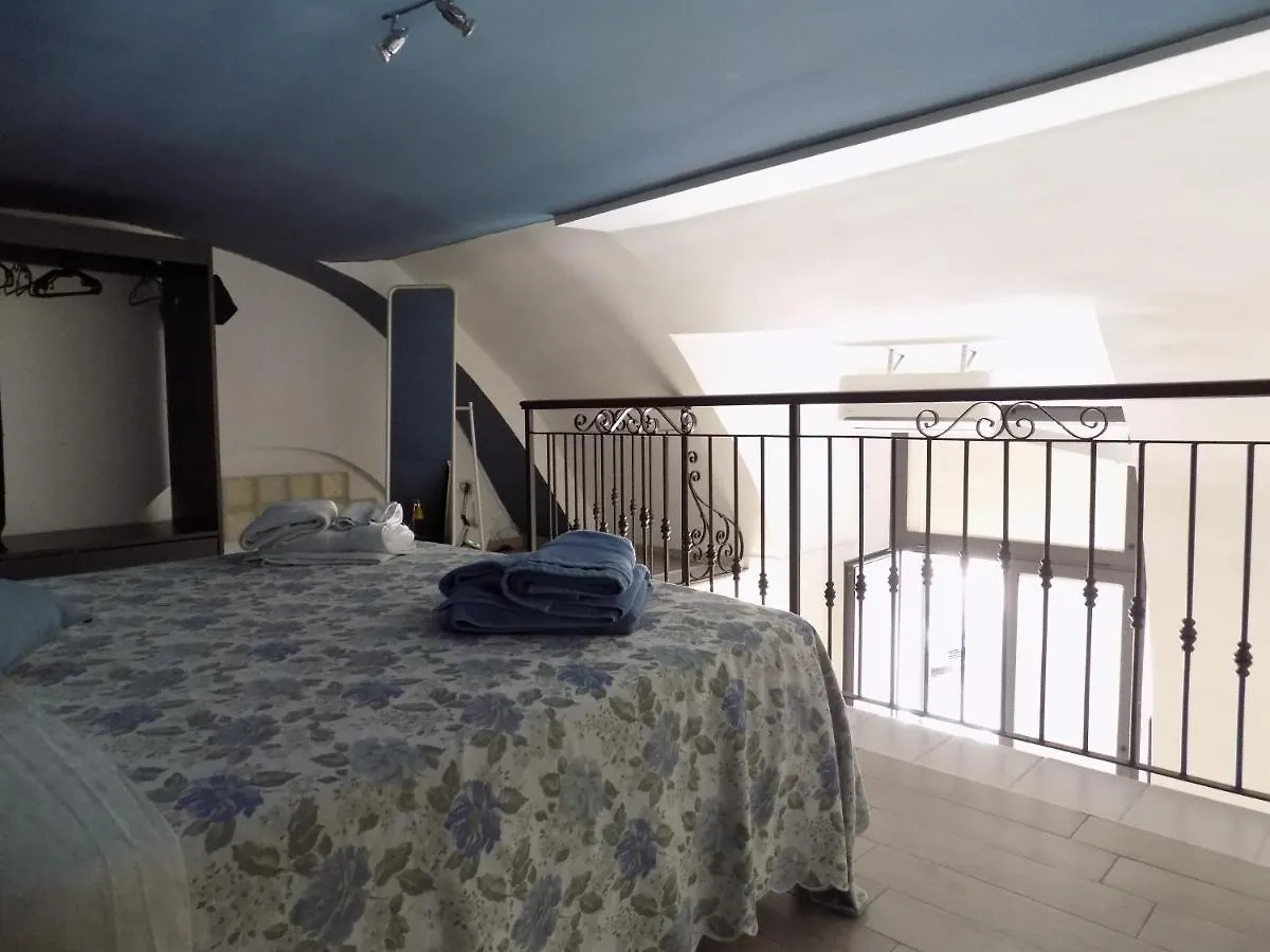 Stupendo Basso Nel Cuore Di Napoli Holiday home