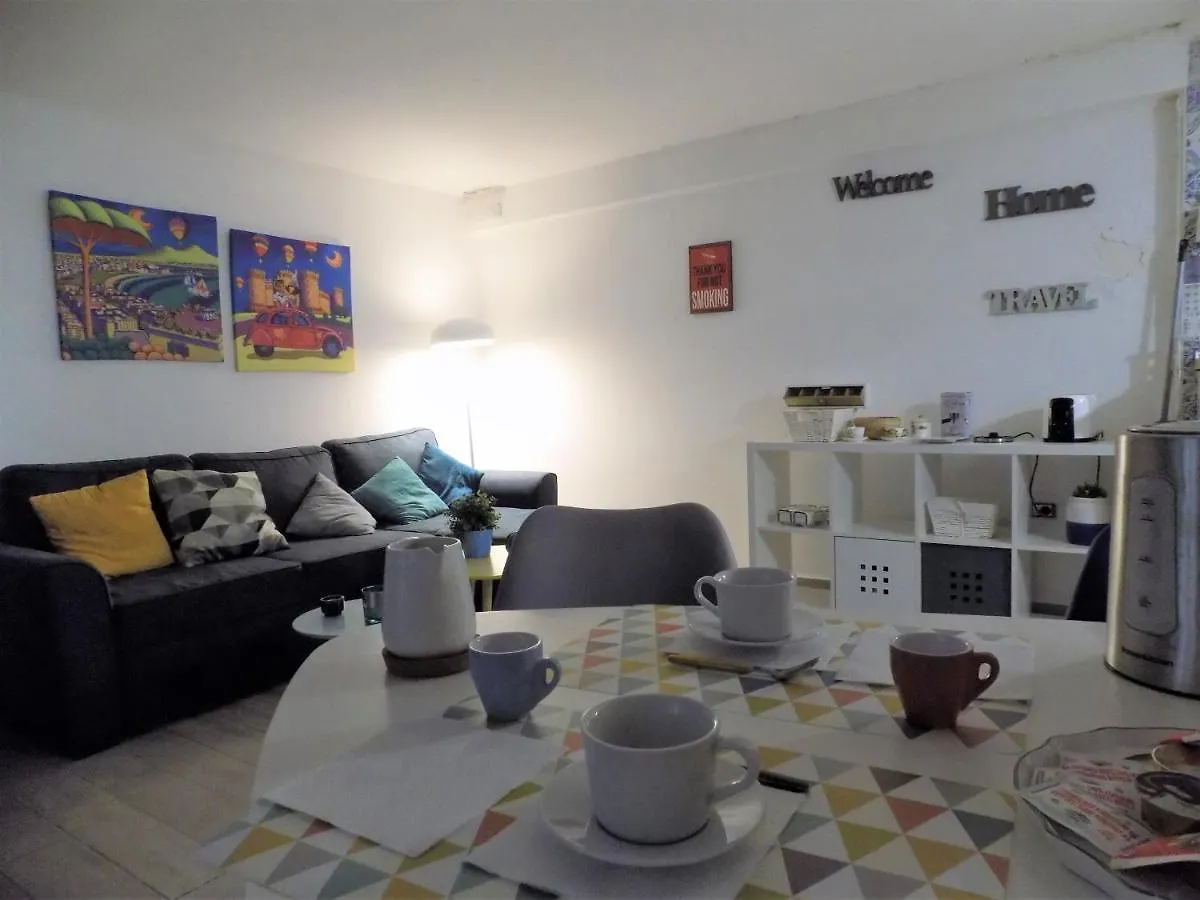 Stupendo Basso Nel Cuore Di Napoli Holiday home